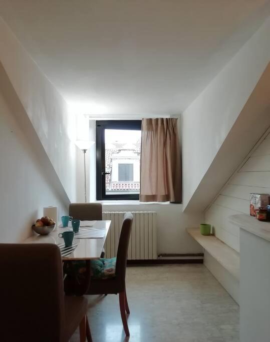 La Casa Di Marta - Ampia Ed Accogliente Mansarda In Piazza Statuto Leilighet Torino Eksteriør bilde